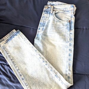 Lot of 9 pairs of jeans